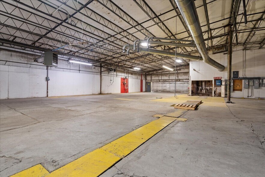More Photos Of 119 E 6th Ave, Pamplico Industrial For Sale