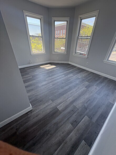 More Photos Of 1086 E Main St, Bridgeport Multifamily For Sale