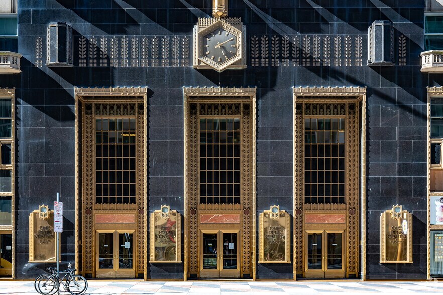 More Photos Of 1617 John F Kennedy Blvd, Philadelphia Office Residential For Lease