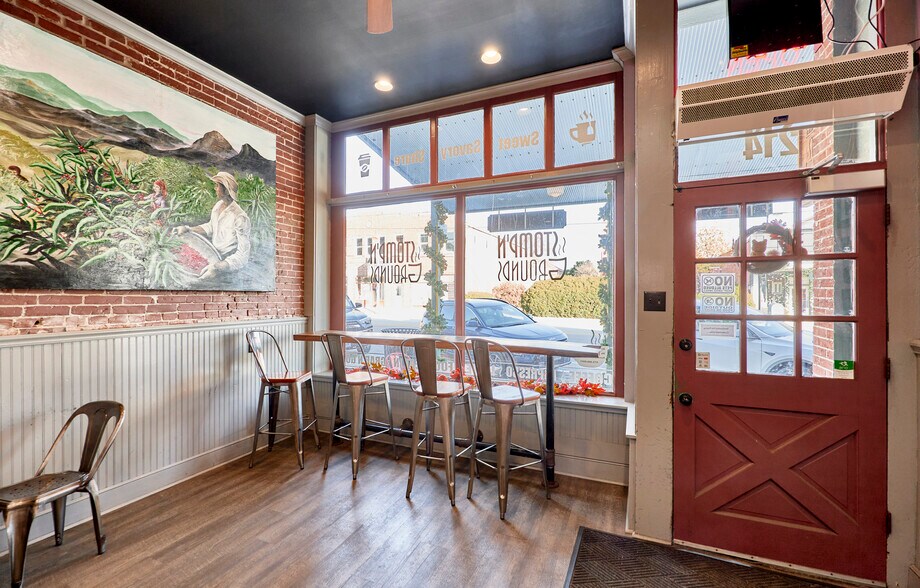 More Photos Of 214 E 1st St, Hermann Storefront Retail Residential For Sale