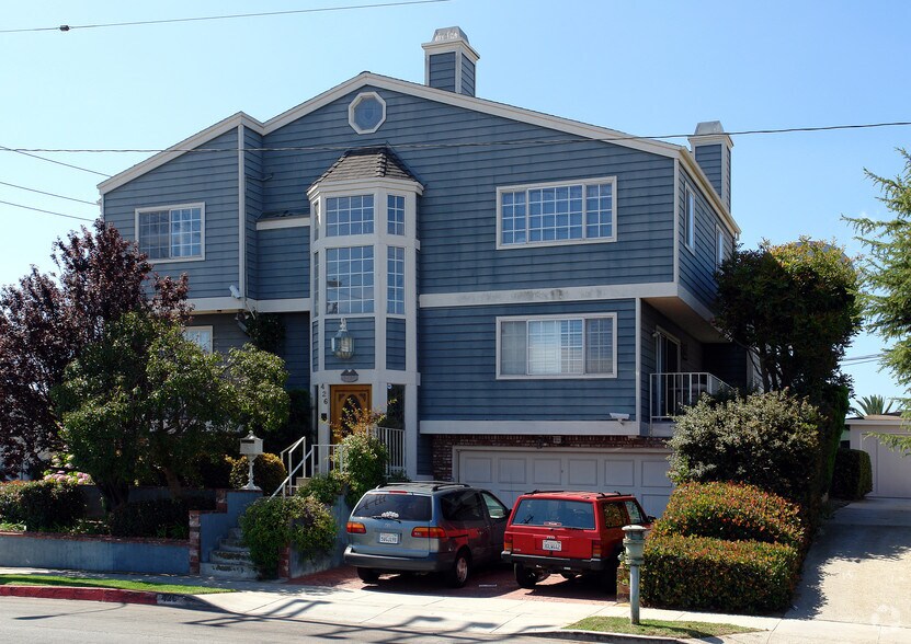 More Photos Of 426 E Imperial Ave, El Segundo Apartments For Sale