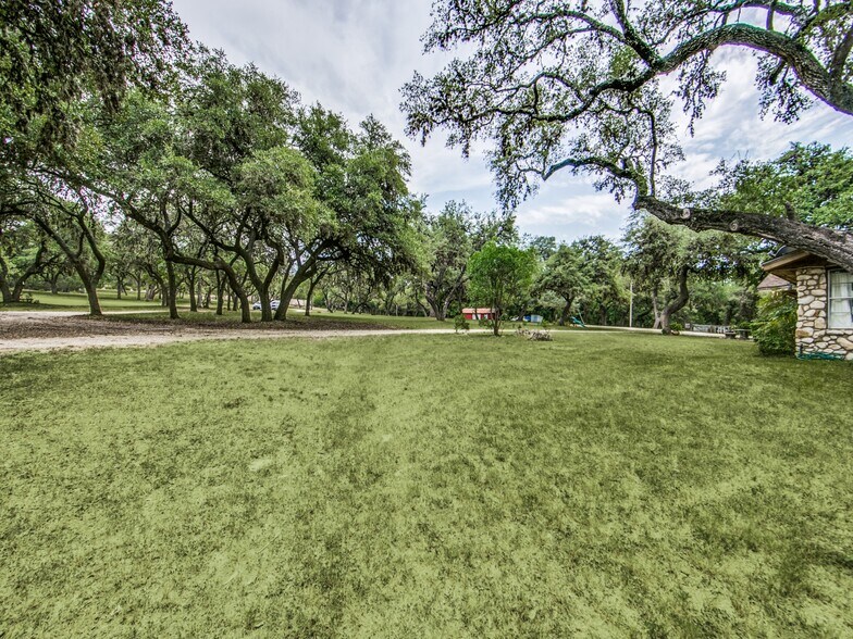 More Photos Of 536 S School St, Boerne Land For Sale