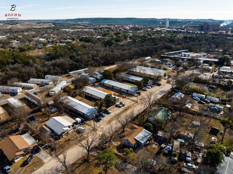 More Photos Of 2906-2908 Hunt St, Kerrville Apartments For Sale