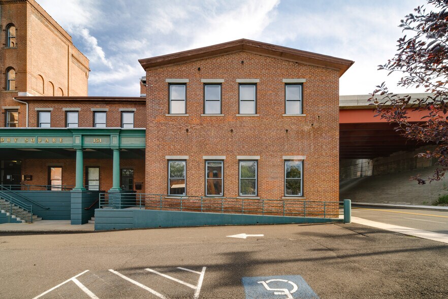 More Photos Of 153 East St, New Haven Office For Lease
