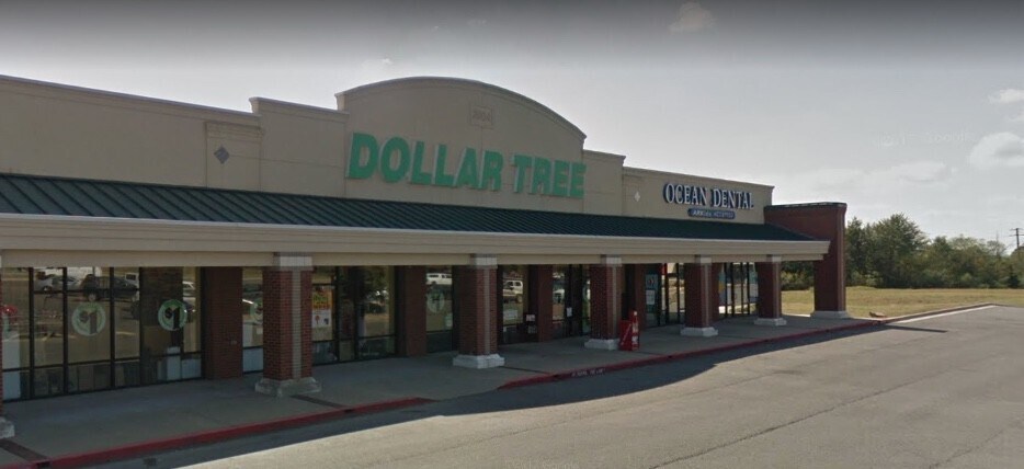 More Photos Of 221 Airport Rd, Hot Springs National Park General Retail For Lease