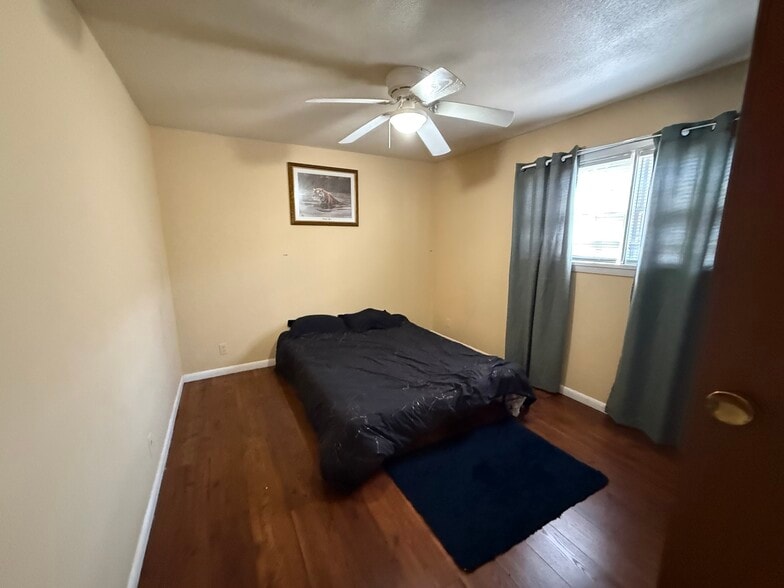 More Photos Of 105 S Elder Ln, Decatur Apartments For Sale