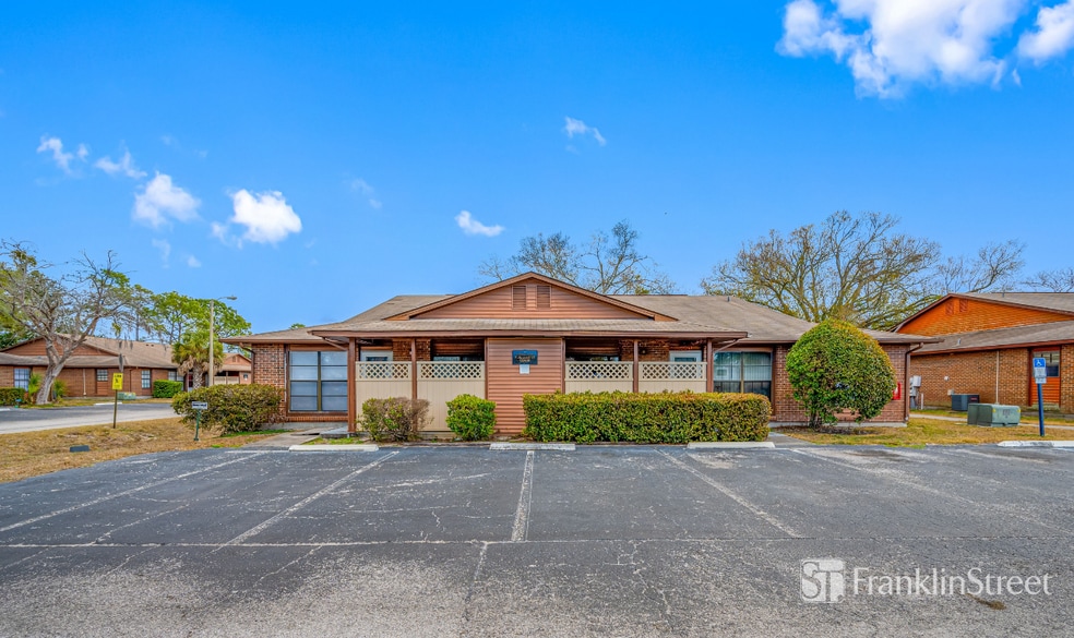 More Photos Of 7110 Tudor Ln, Port Richey Apartments For Sale