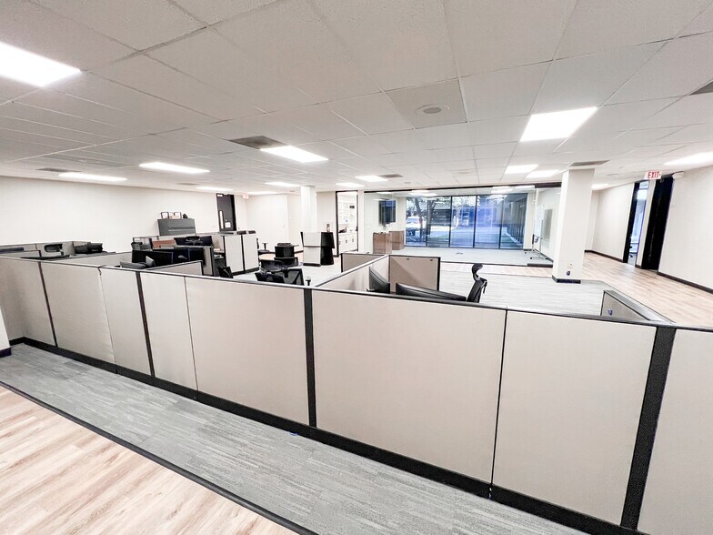 More Photos Of 3300 N A St, Midland Office For Lease