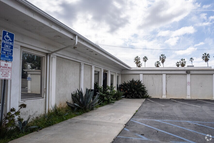 More Photos Of 1450 20th St, Santa Monica Office For Sale
