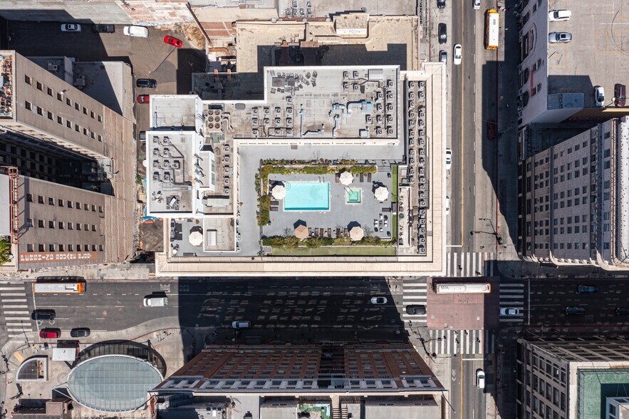 More Photos Of 449 S Broadway, Los Angeles Apartments For Sale