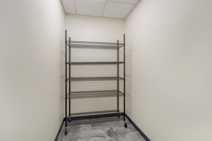 More Photos Of 150 Jeffords, Dexter Apartments For Lease