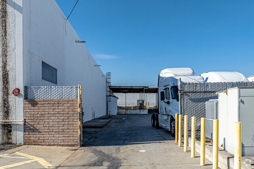 More Photos Of 14233 Gannet St, La Mirada Manufacturing For Lease