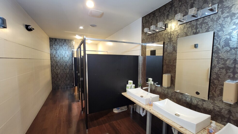 More Photos Of 520 Highway 33, Millstone Township Apartments For Sale