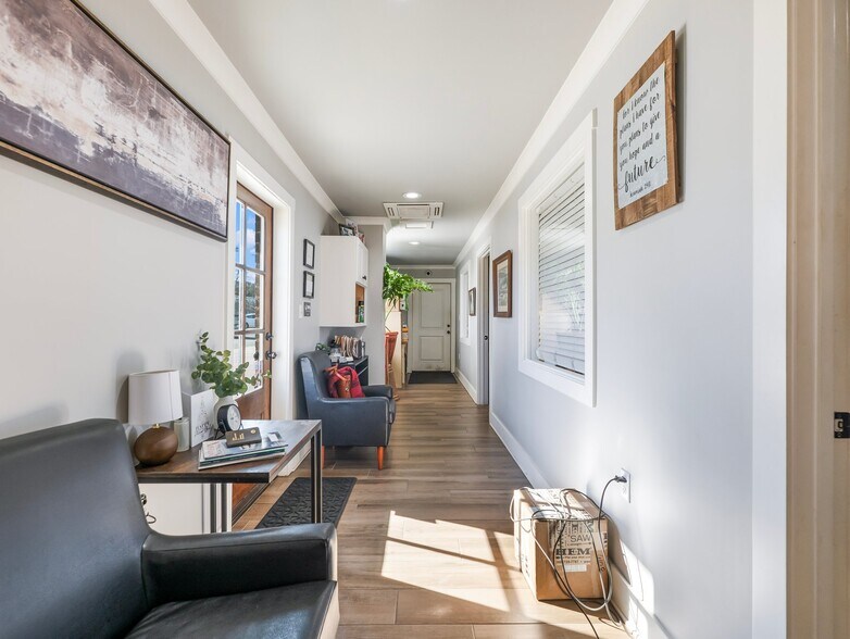 More Photos Of 1205 Industrial Blvd, Gainesville Warehouse For Sale