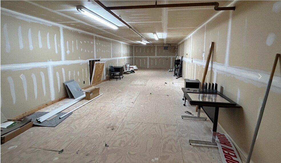 More Photos Of 5572 Russellville Rd, Bowling Green Office For Sale