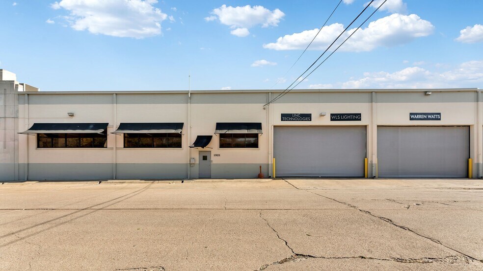 More Photos Of 1901-1923 Windsor Pl, Fort Worth Warehouse For Lease