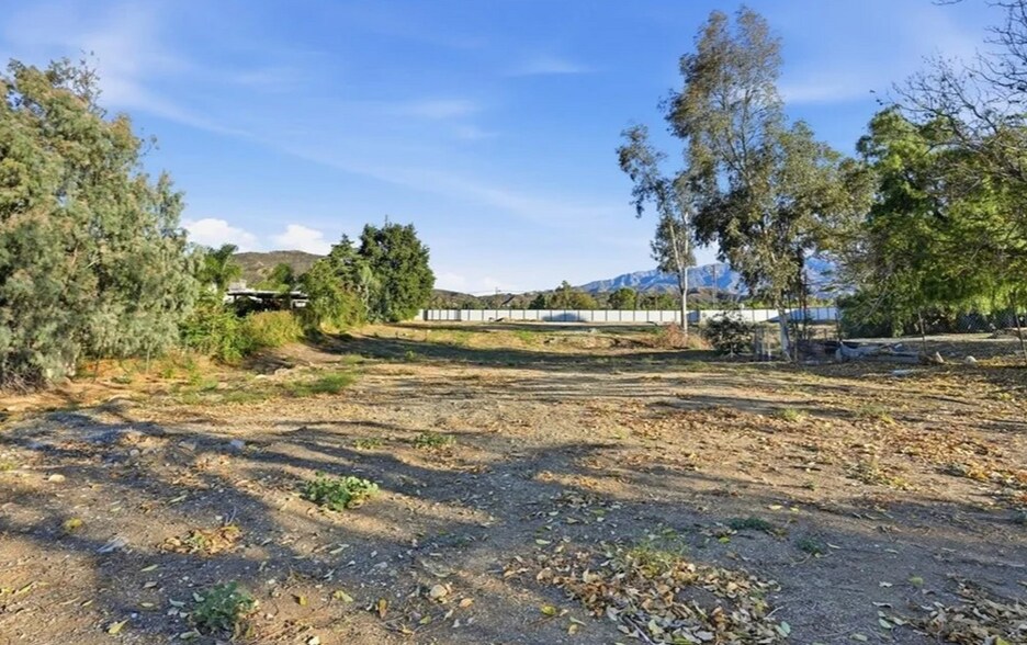 More Photos Of 10007 Beaumont Ave, Beaumont Land For Sale