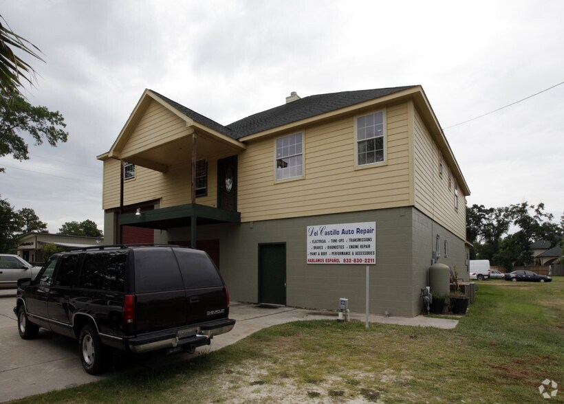 More Photos Of 4406 Theiss Rd, Humble Flex For Lease