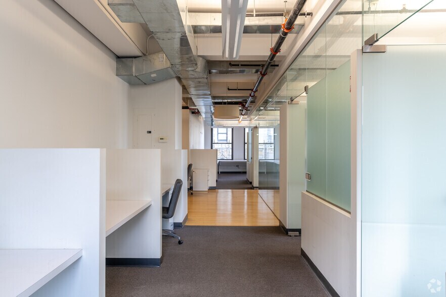 More Photos Of 225 Broadway, New York Office For Lease