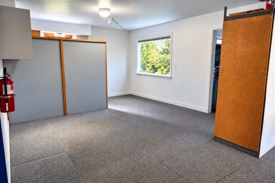 More Photos Of 409 S Main St, Hailey Storefront Retail Office For Sale