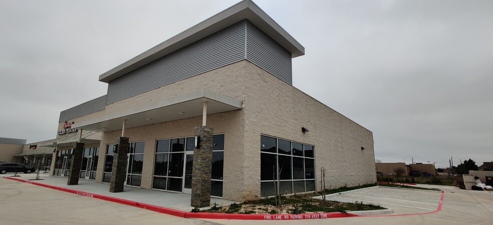 More Photos Of 25031 Westheimer Pky, Katy Storefront For Lease