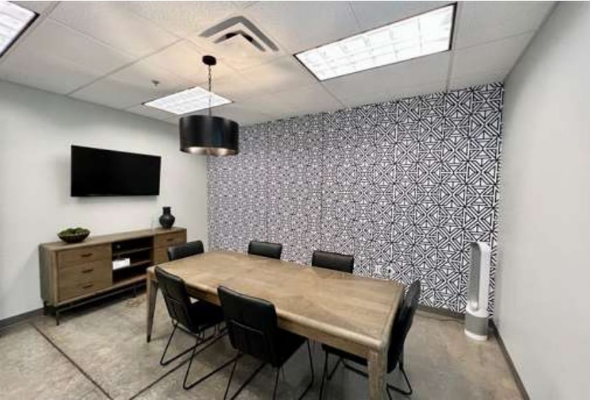 More Photos Of 2045 S Vineyard, Mesa Medical For Sale