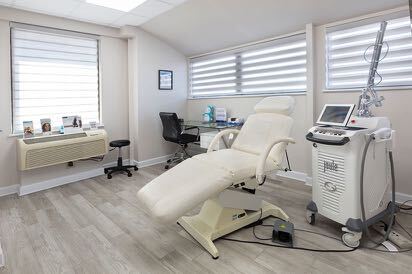 More Photos Of 502 W Maple Ave, Vienna Medical For Sale