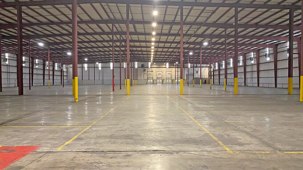 More Photos Of 1201 Crutcher St, Springdale Warehouse For Lease