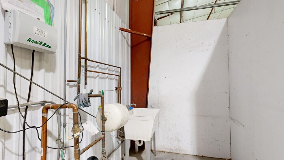 More Photos Of 3088 Gabel Rd, Billings Flex For Sale