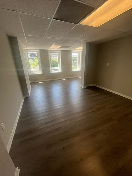 More Photos Of 2302 W Main St, Richmond Office For Lease