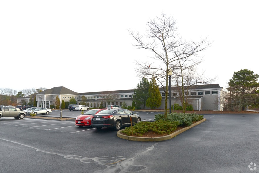 More Photos Of 70 Airport Rd, Hyannis Light Distribution For Lease