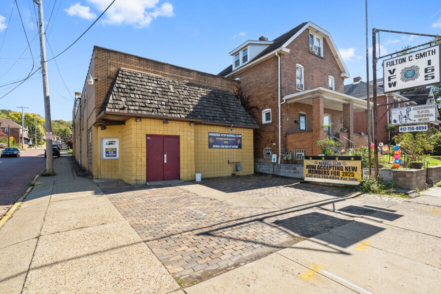 More Photos Of 1098 Duss Ave, Ambridge Restaurant For Sale