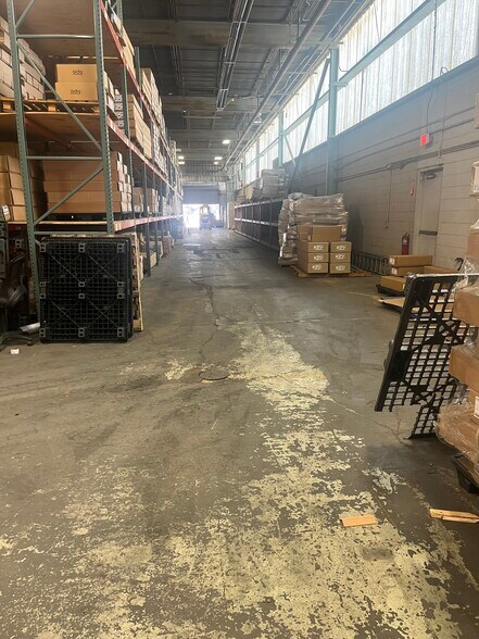 More Photos Of 501 Richardson Rd SE, Calhoun Warehouse For Lease