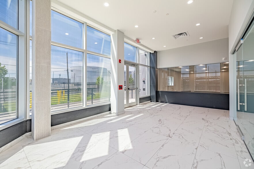 More Photos Of 7 Hook Rd, Bayonne Warehouse For Lease