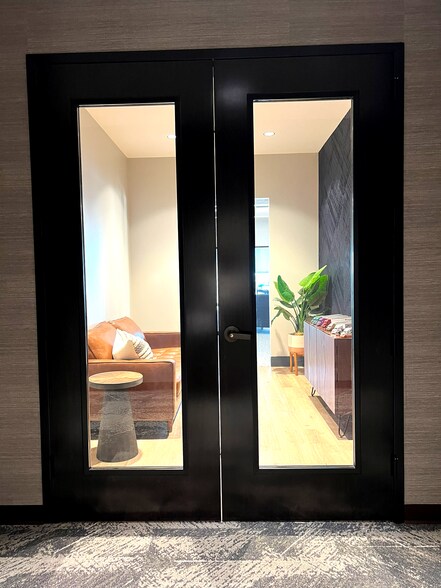 More Photos Of 355 S Main St, Greenville Office For Lease