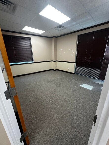 More Photos Of 3400 Veterans Memorial Hwy, Bohemia Office For Lease