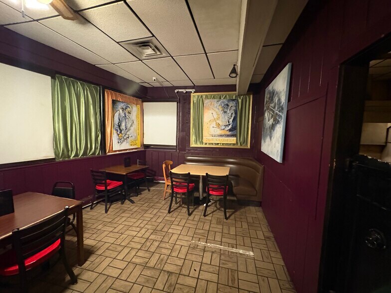 More Photos Of 534 W Ridge Rd, Rochester Restaurant For Sale