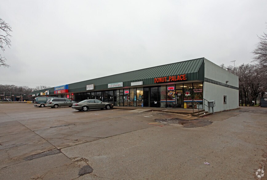 More Photos Of 11401 Elam Rd, Balch Springs General Retail For Lease