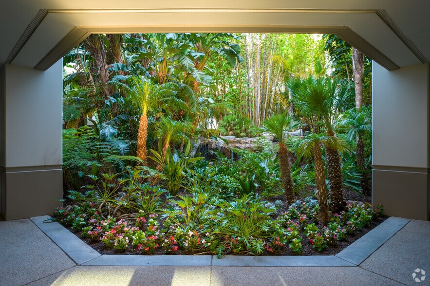 More Photos Of 4740 Green River Rd, Corona Serviced Offices For Lease