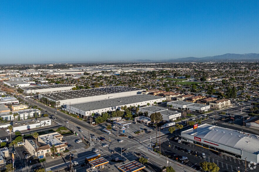 More Photos Of 14101 Rosecrans Ave, La Mirada Warehouse For Lease
