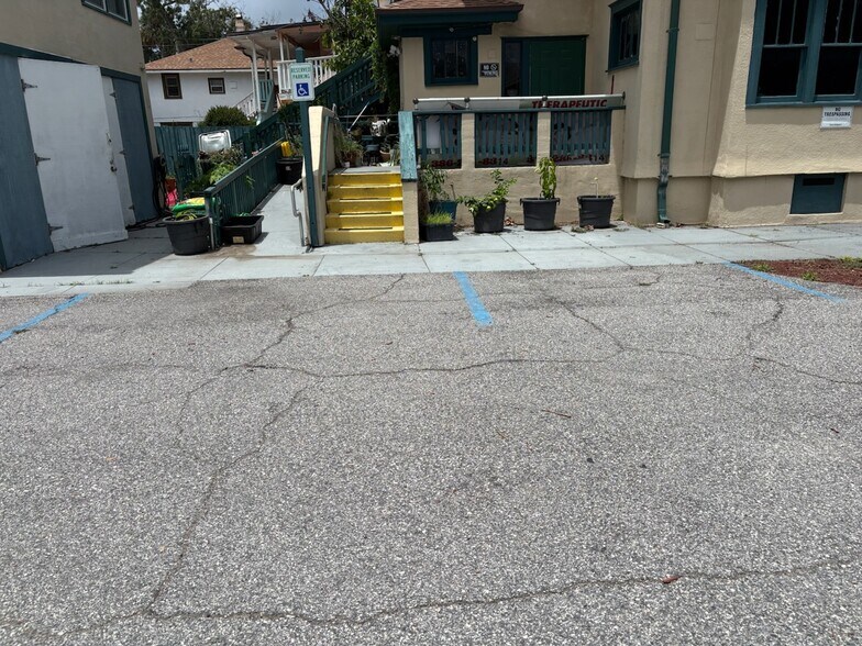 More Photos Of 547 High St, Daytona Beach Office For Sale
