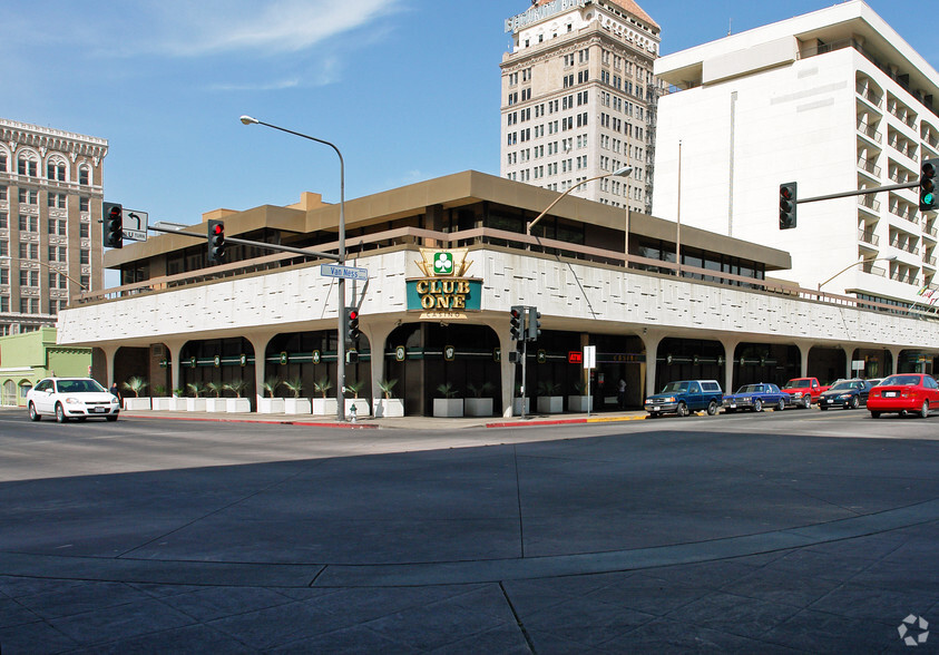 Primary Photo Of 1033 Van Ness Ave, Fresno Casino For Lease