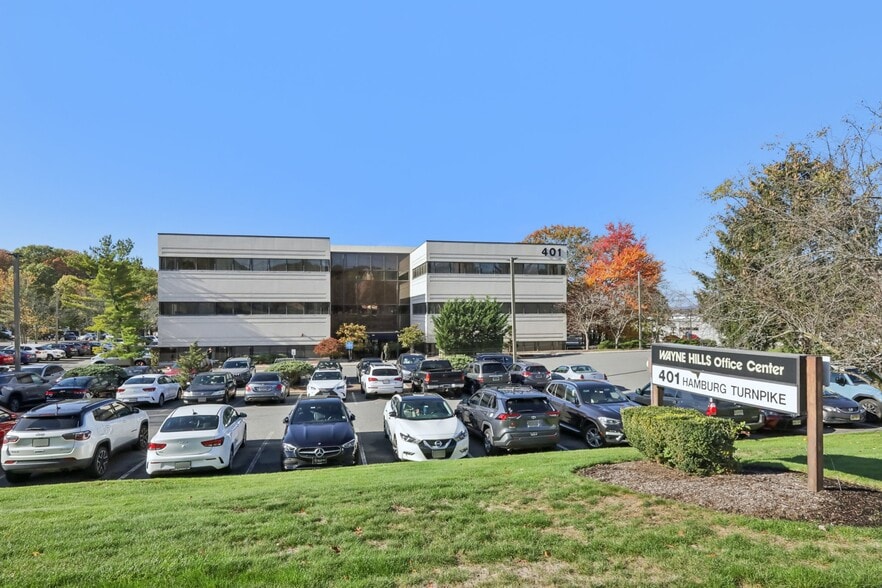 More Photos Of 401 Hamburg Turnpike, Wayne Medical For Sale