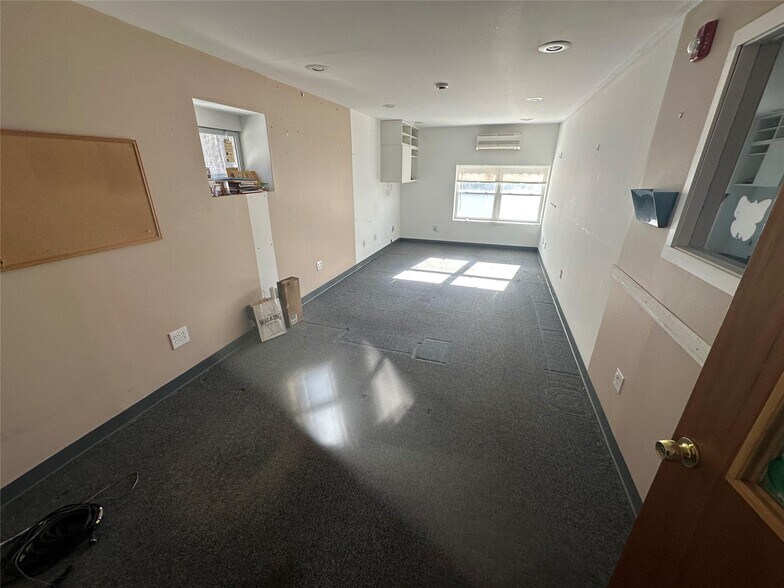More Photos Of 2430 Carmel Ave, Brewster Office For Lease