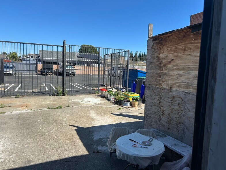 More Photos Of 12092-12096 Brookhurst St, Garden Grove Storefront For Sale