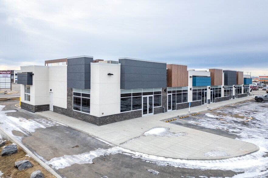 Primary Photo Of 11281 38 St NE, Calgary Storefront For Lease