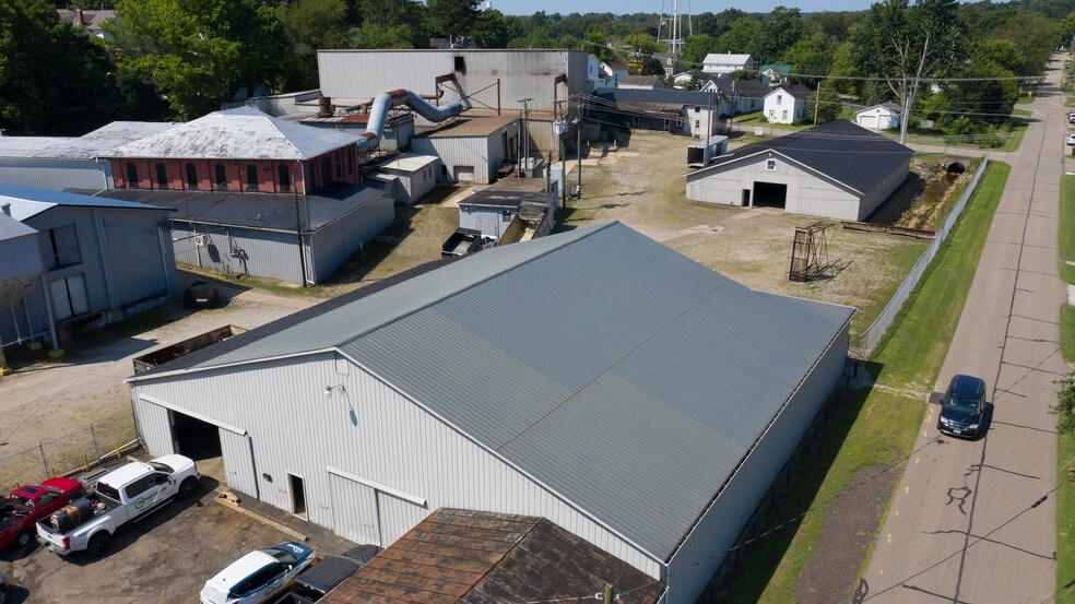 More Photos Of 283 N Main St, Fredericktown Industrial For Sale