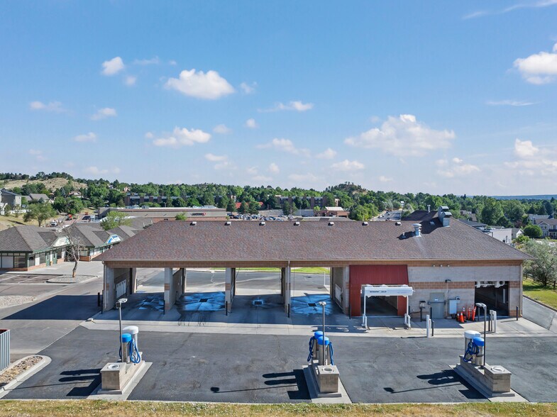 More Photos Of 725 Village Center Dr, Colorado Springs Carwash For Sale