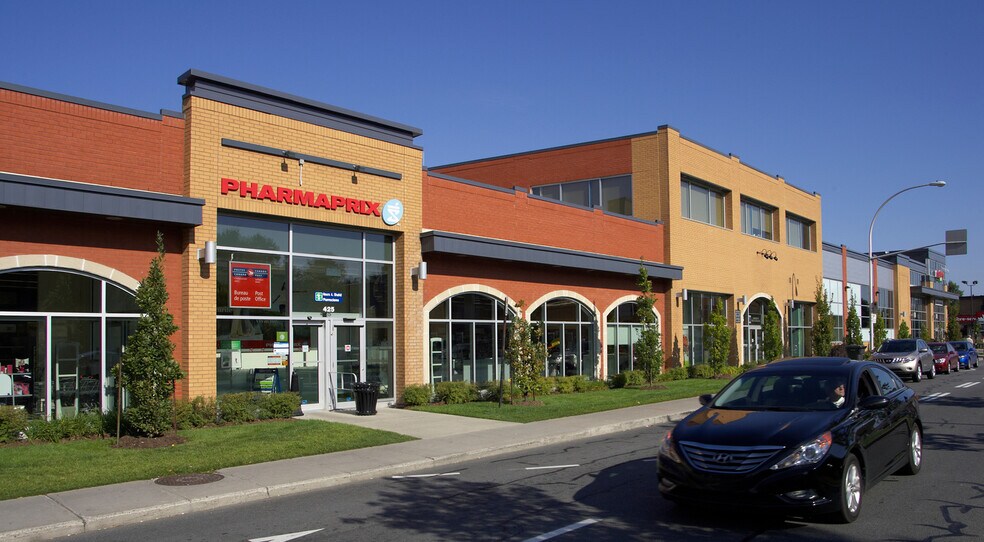 More Photos Of 395-425 Rue Saint-Charles O, Longueuil Supermarket For Lease