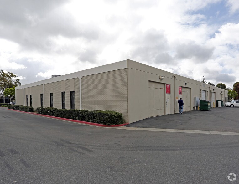 More Photos Of 17881 Sky Park Cir, Irvine Light Manufacturing For Lease